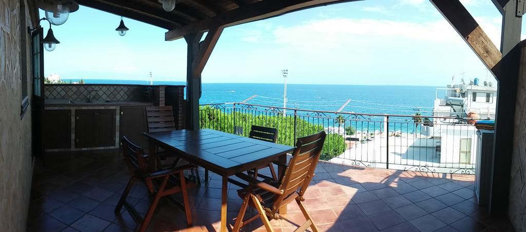 Le Spiagge Bed & Breakfast Letojanni Exterior foto